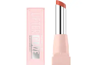 MAYBELLINE LIFTER GLAZE Pomadka 006