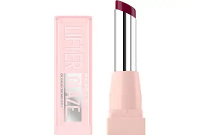 MAYBELLINE LIFTER GLAZE Pomadka 008