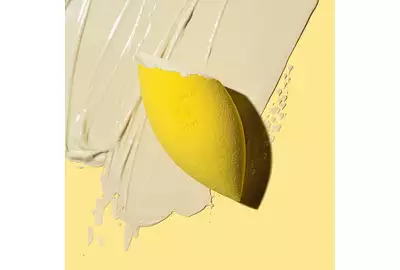 Real Techniques Miracle Concealer Sponge Gąbka do makijażu korektora