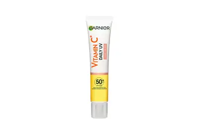 Garnier Skin Naturals Vitamin C Fluid rozświetlający do twarzy SPF50 - Blask 40ml