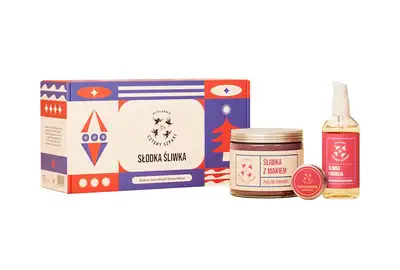 Mydlarnia Cztery Szpaki Zestaw prezentowy - Słodka śliwka - peeling cukrowy śliwka z makiem 250ml + balsam do ust śliwka i kardamon 15ml + superlekki olejek do ciała śliwka i wanilia 100ml